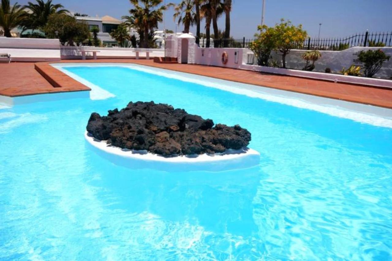 Casa Playa Los Pocillos In Puerto Del Carmen ปูแอร์โตเดลคาร์เมน ภายนอก รูปภาพ